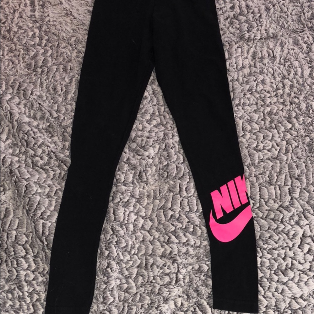 Nike leggings with pink logo